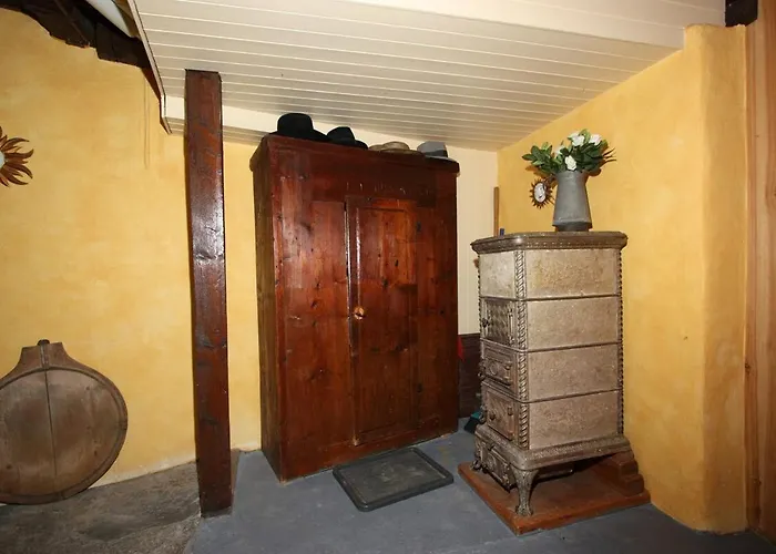 Heimatkunst 1 Lucia *